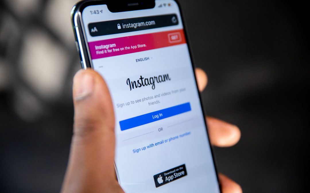 3 Instagram Accounts to Follow to Learn about Reproductive Justice